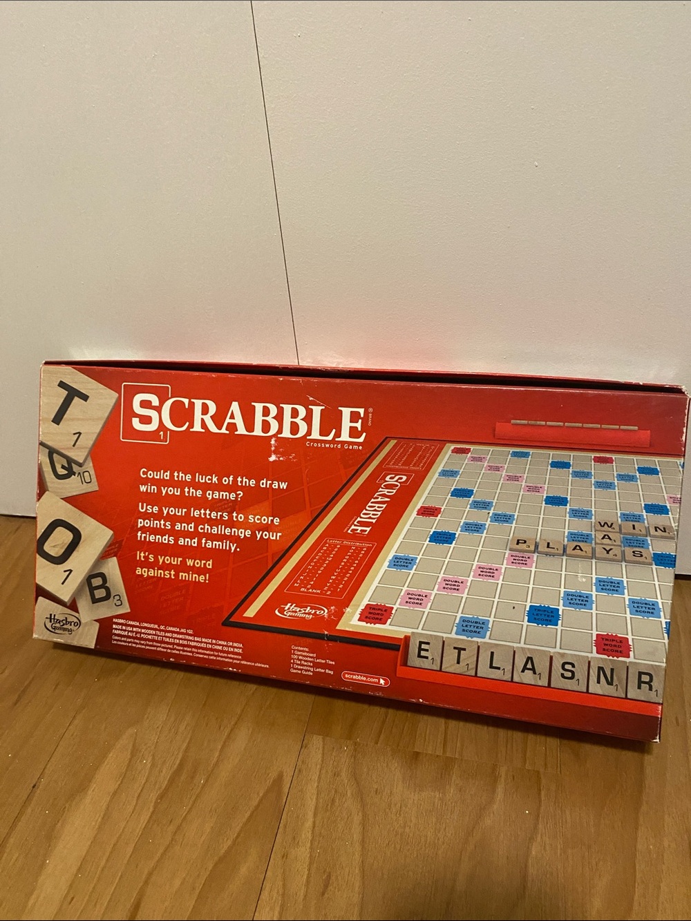 Hasbro Scrabble Crossword Game wooden tiles - Picture 6 of 6